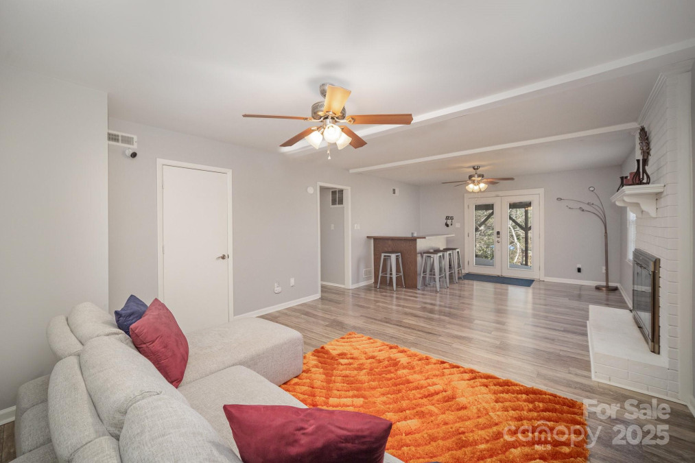 15920 Fieldstone Dr Matthews, NC 28104