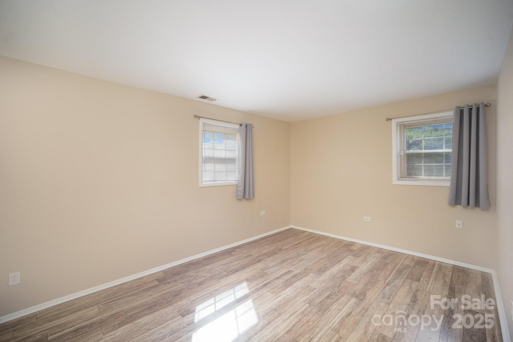 15920 Fieldstone Dr Matthews, NC 28104