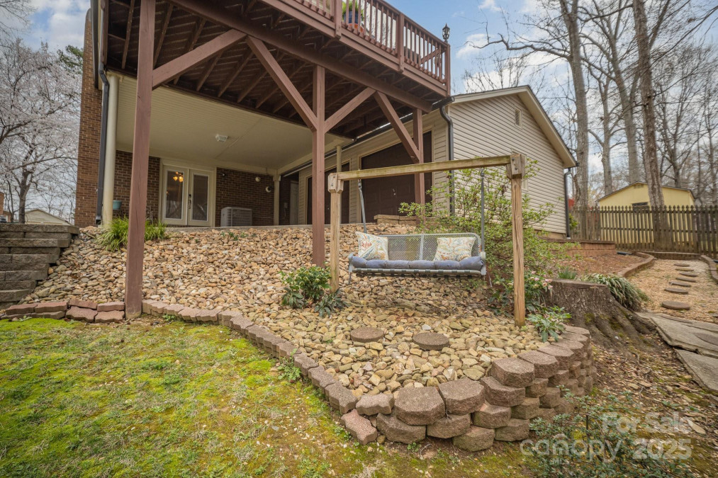 15920 Fieldstone Dr Matthews, NC 28104
