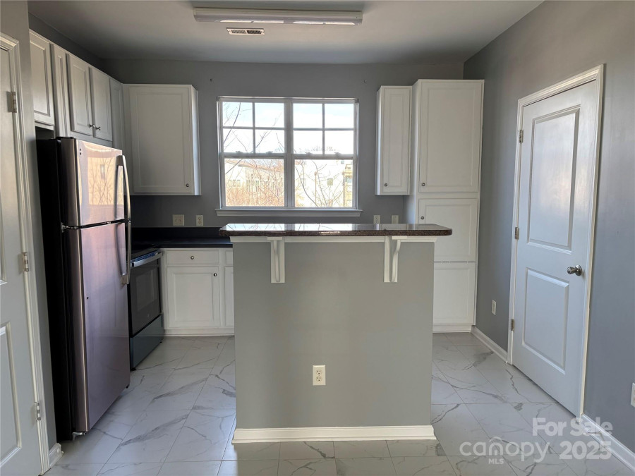 1634 Walnut View Dr Charlotte, NC 28208