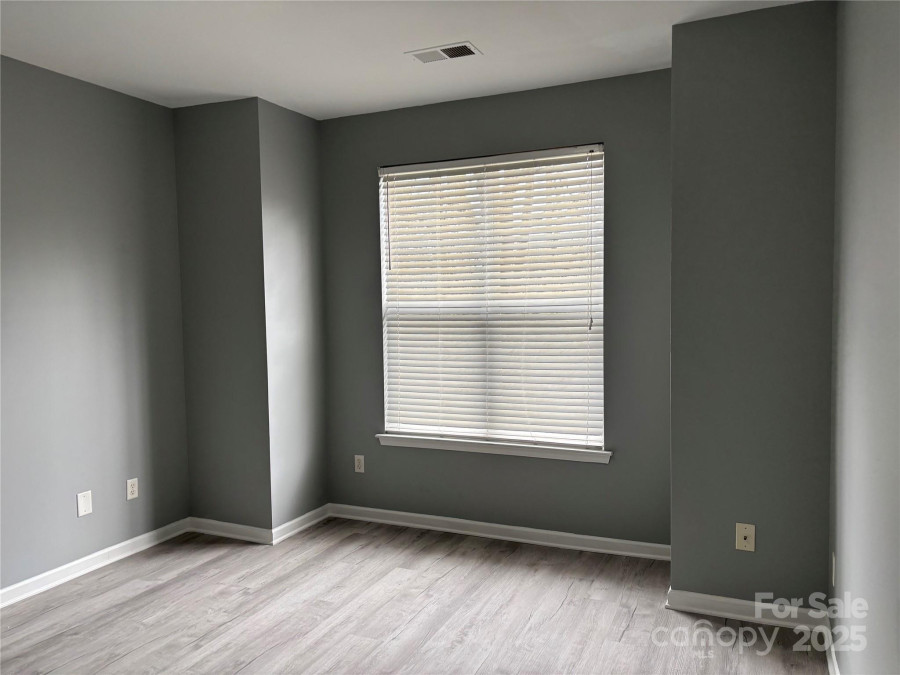 1634 Walnut View Dr Charlotte, NC 28208