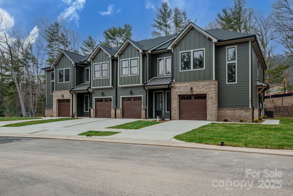 155 Collin Pl Asheville, NC 28804
