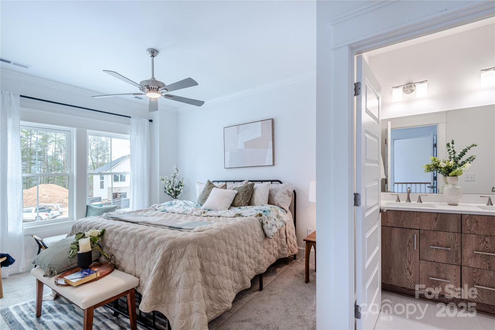 155 Collin Pl Asheville, NC 28804