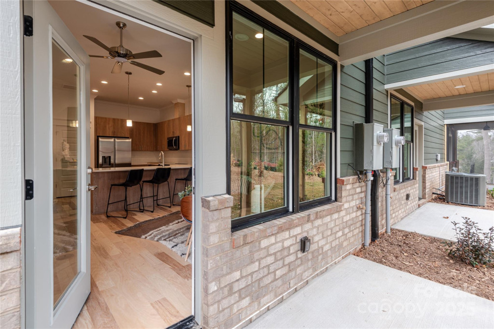 155 Collin Pl Asheville, NC 28804