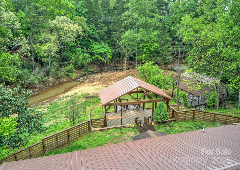 731 Old Fort Rd Fairview, NC 28730