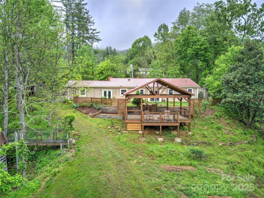 731 Old Fort Rd Fairview, NC 28730