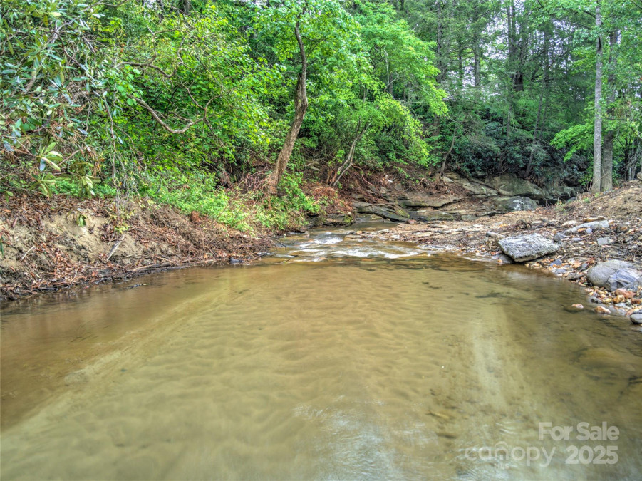 731 Old Fort Rd Fairview, NC 28730