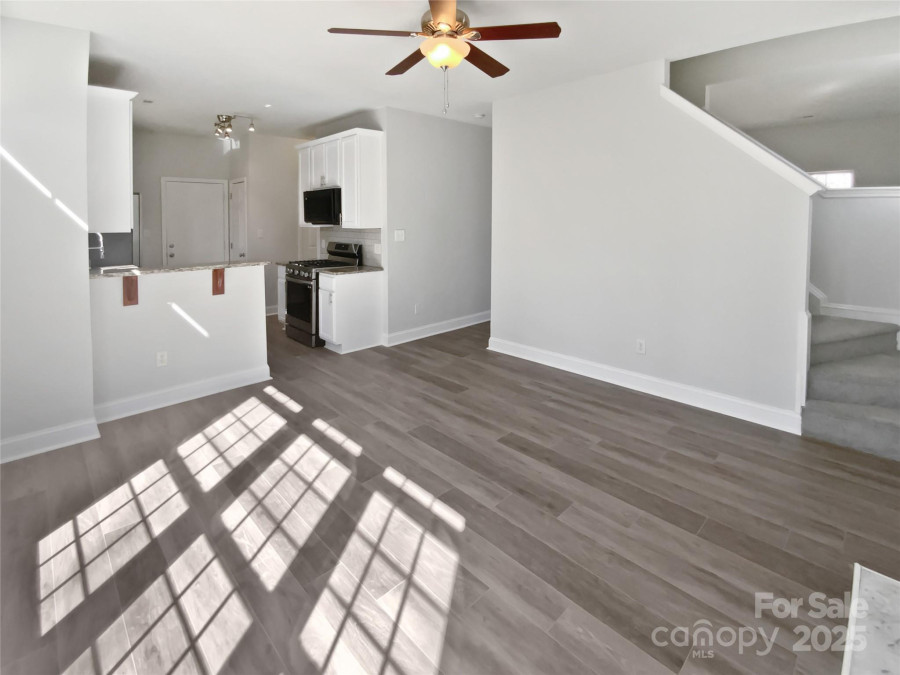 9832 Veronica Dr Charlotte, NC 28215