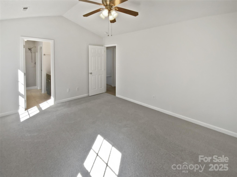 9832 Veronica Dr Charlotte, NC 28215