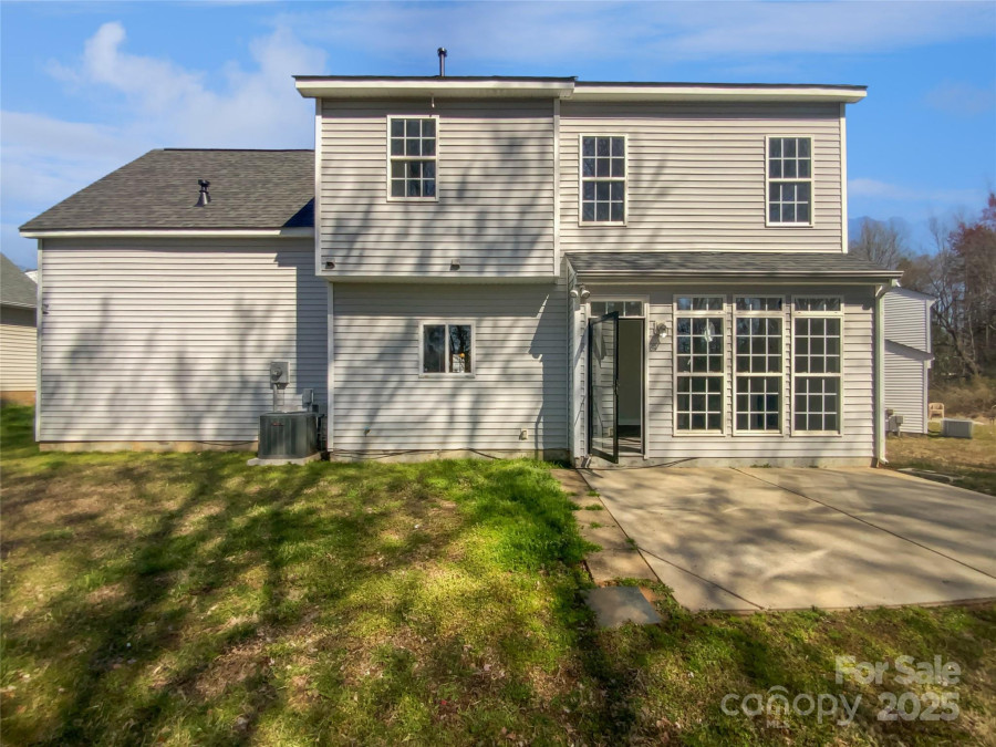 9832 Veronica Dr Charlotte, NC 28215