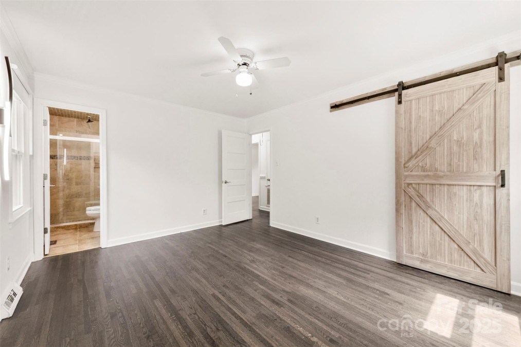 1316 Fox Run Dr Charlotte, NC 28212
