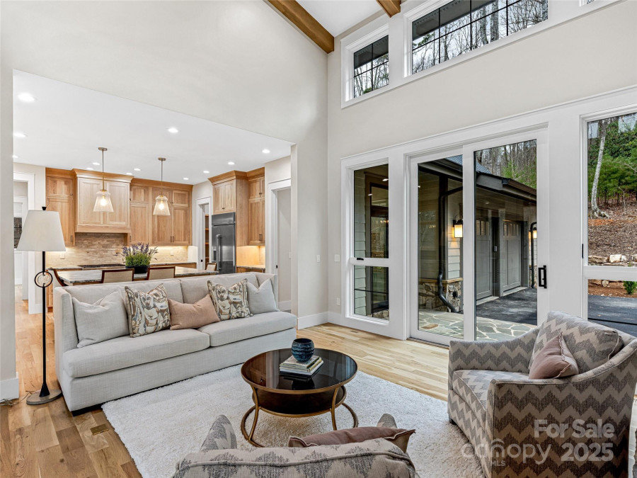 435 Barrington Dr Asheville, NC 28803