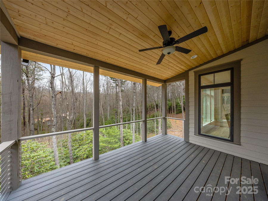 435 Barrington Dr Asheville, NC 28803