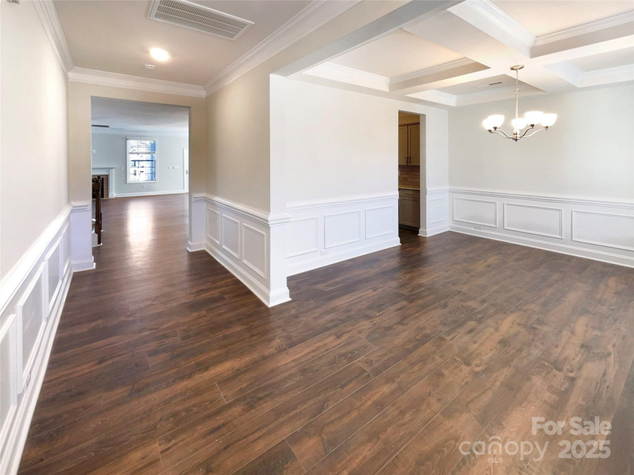 2085 Saddlebred Dr Iron Station, NC 28080
