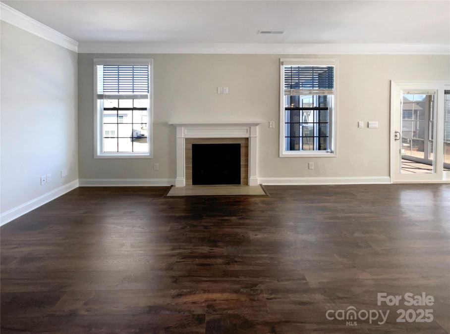 2085 Saddlebred Dr Iron Station, NC 28080