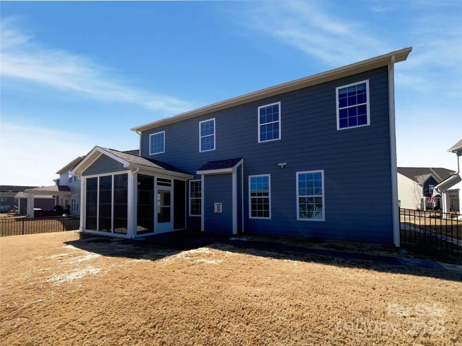2085 Saddlebred Dr Iron Station, NC 28080