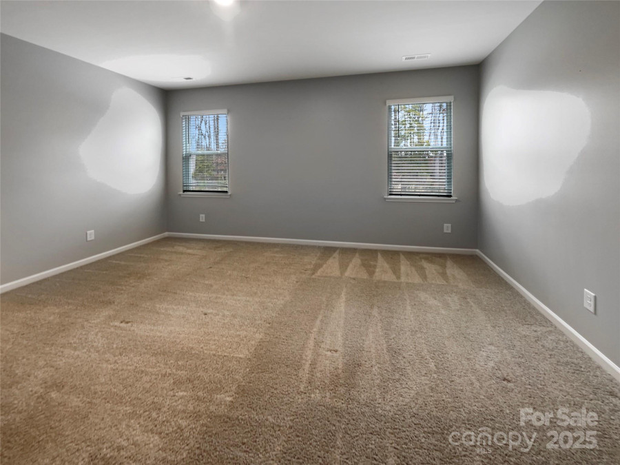 8212 Merryvale Ln Charlotte, NC 28214