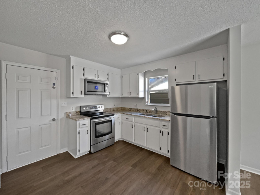 426 Ballard St Cherryville, NC 28021