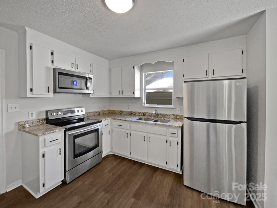 426 Ballard St Cherryville, NC 28021