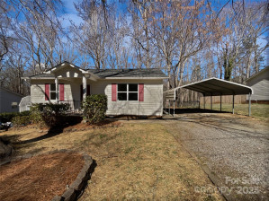 426 Ballard St Cherryville, NC 28021