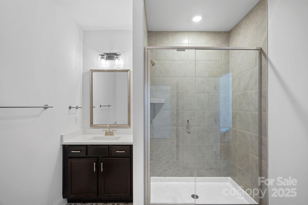 218 Alenda Lux Cir Mooresville, NC 28115