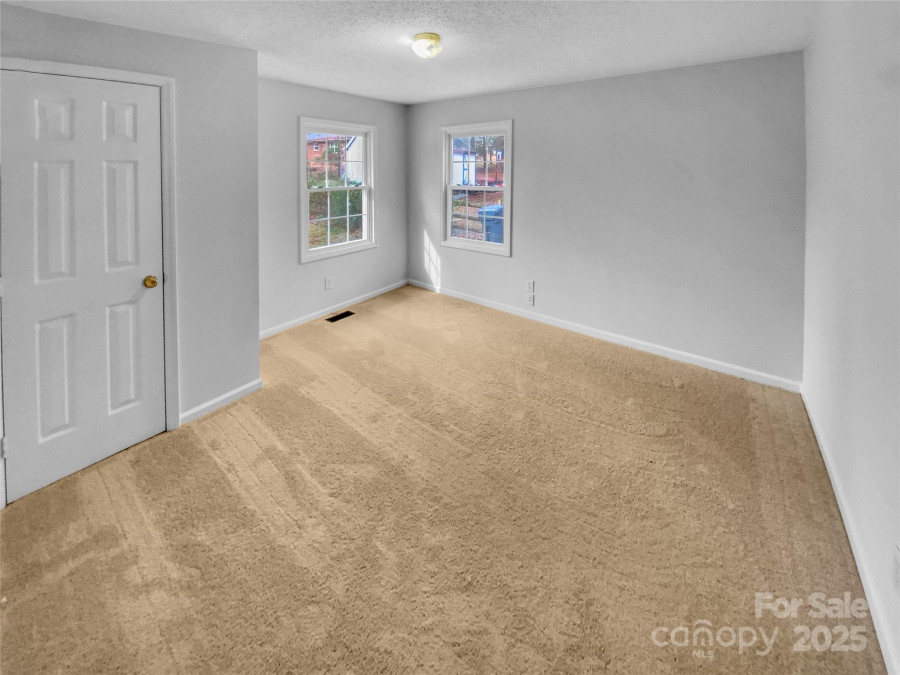 279 Timberland Loop Mooresville, NC 28115