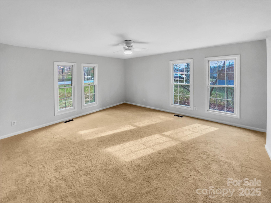 279 Timberland Loop Mooresville, NC 28115