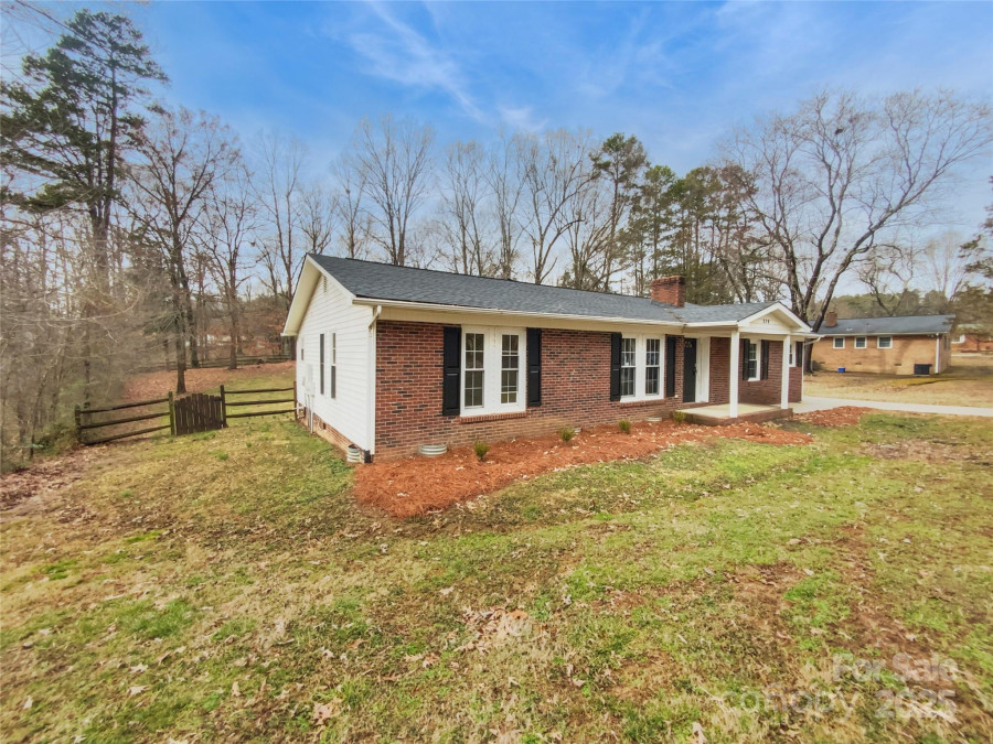 279 Timberland Loop Mooresville, NC 28115
