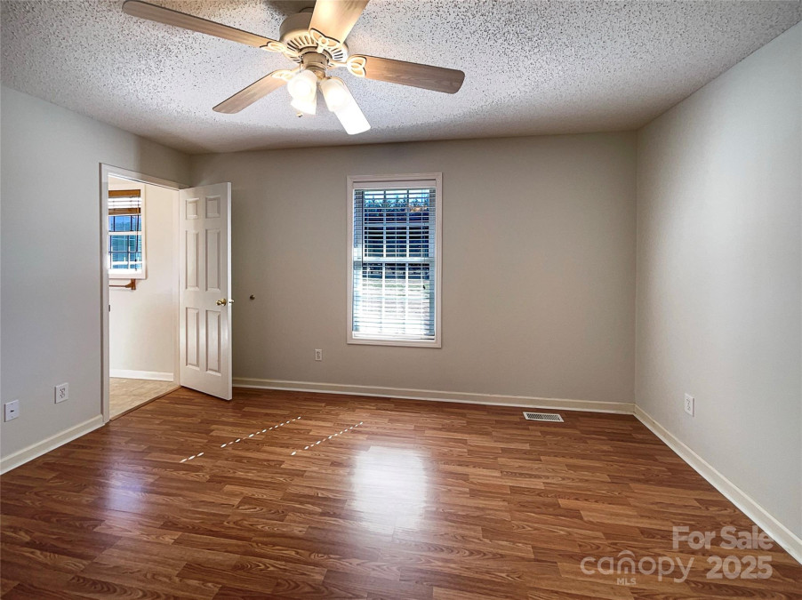 898 Sage Field Ln Lincolnton, NC 28092
