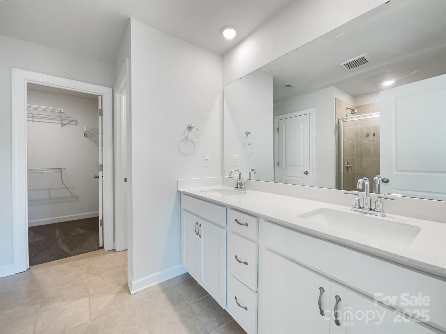 7120 Saltpeter St Charlotte, NC 28215