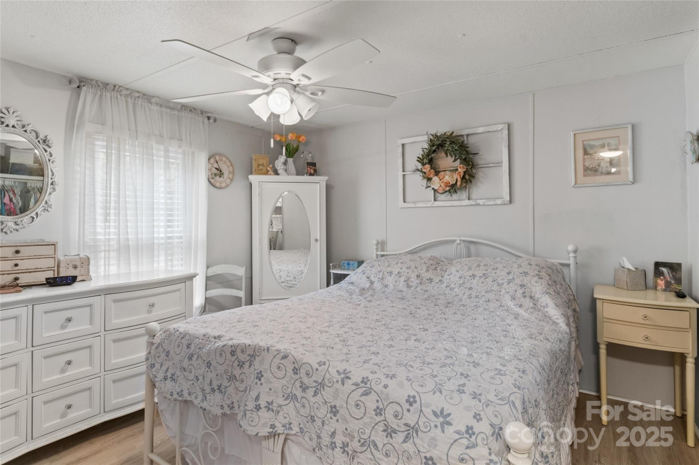 491 Lance Ave Hot Springs, NC 28743