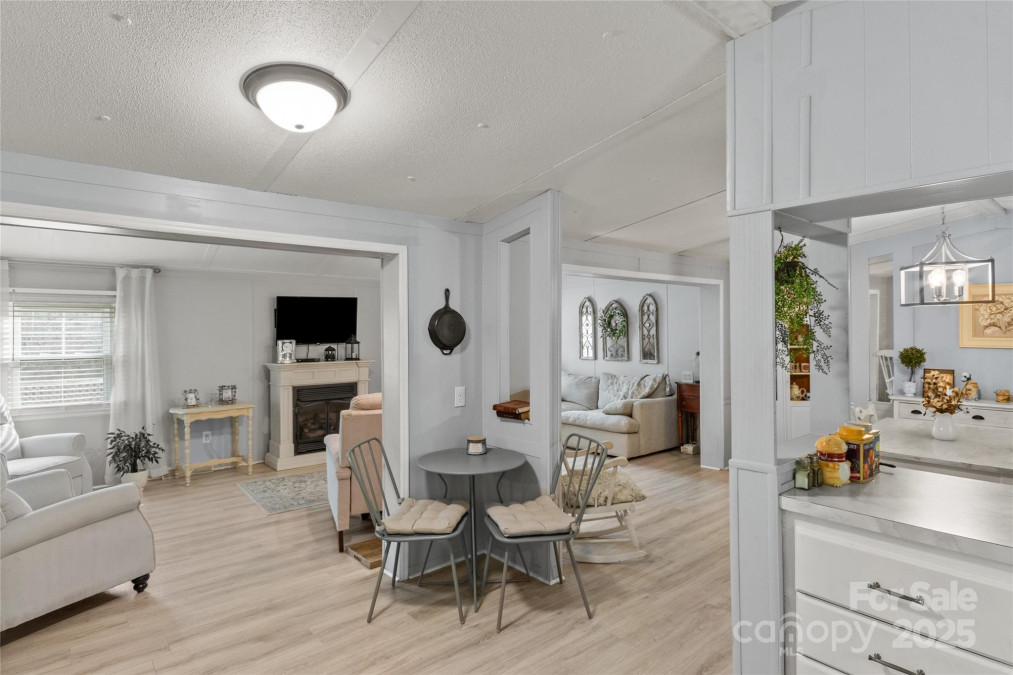 491 Lance Ave Hot Springs, NC 28743