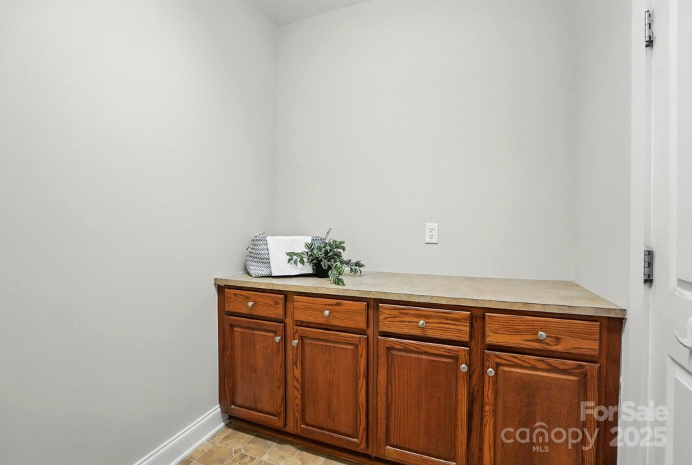 8008 Battersea Ct Waxhaw, NC 28173