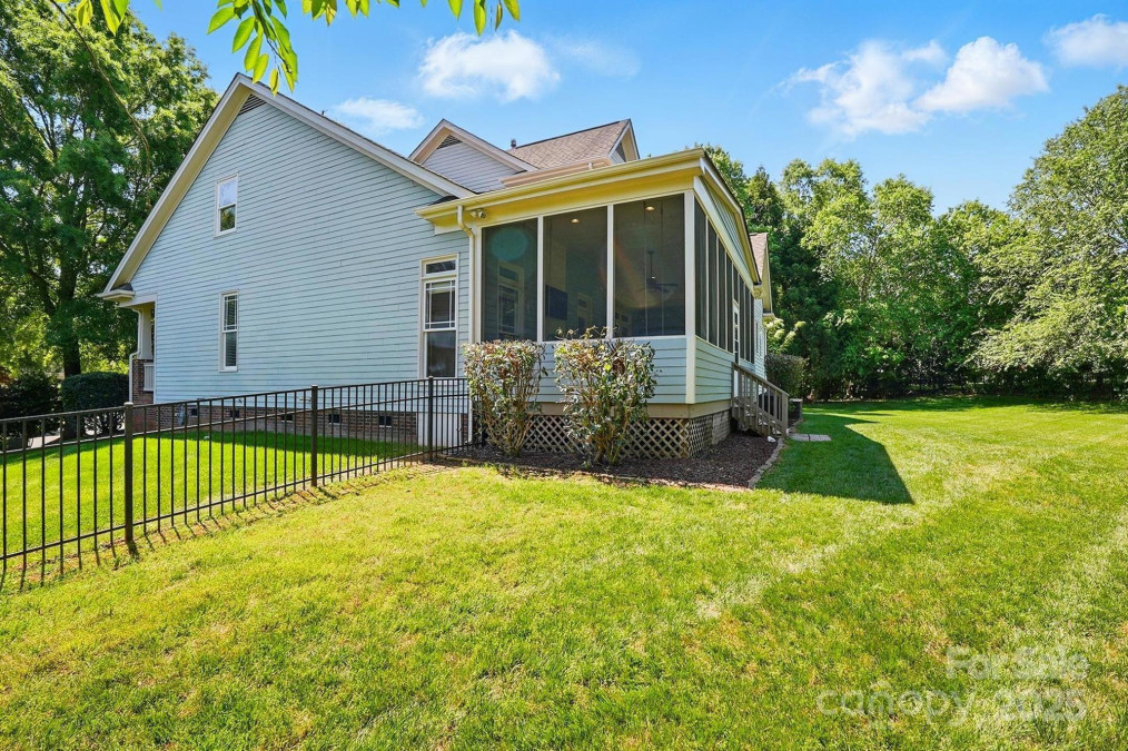 8008 Battersea Ct Waxhaw, NC 28173