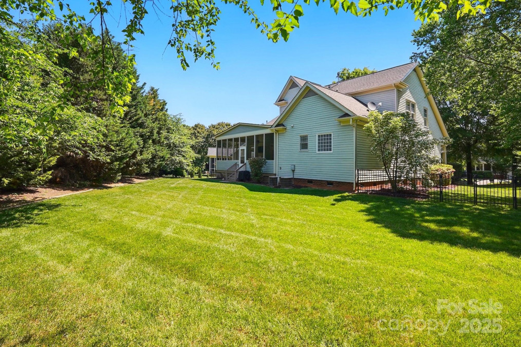8008 Battersea Ct Waxhaw, NC 28173