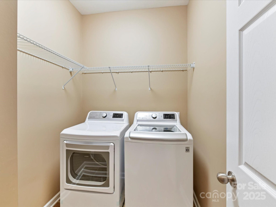 4634 Craigmoss Ln Charlotte, NC 28278