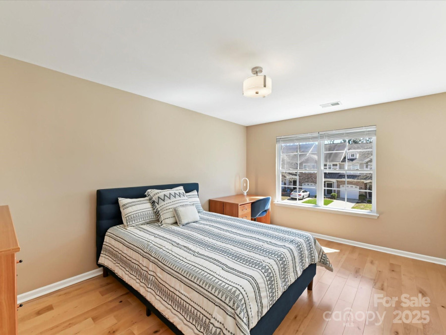 4634 Craigmoss Ln Charlotte, NC 28278