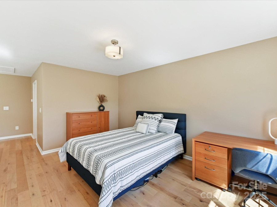 4634 Craigmoss Ln Charlotte, NC 28278