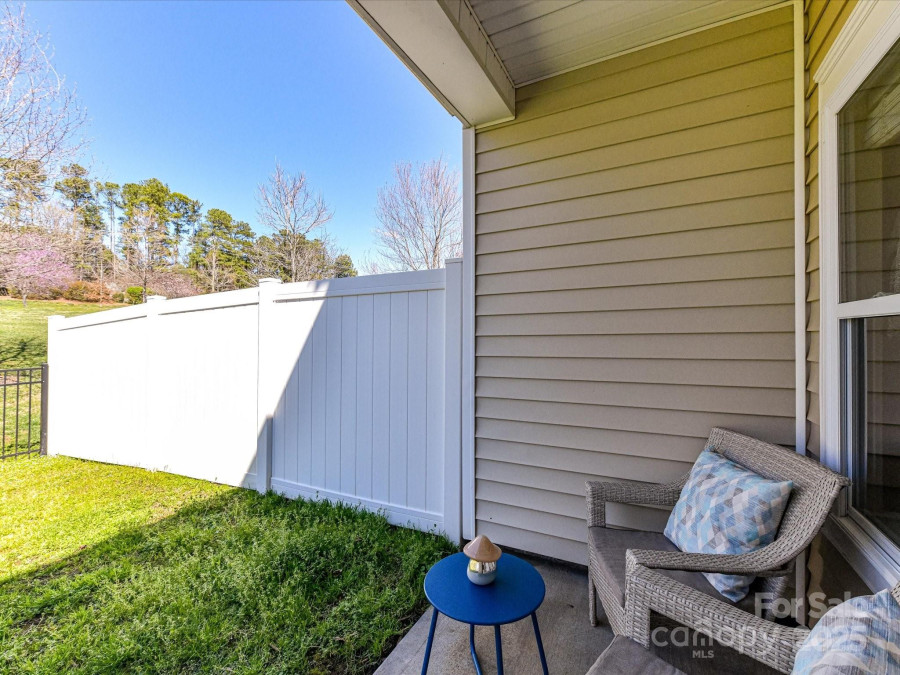 4634 Craigmoss Ln Charlotte, NC 28278