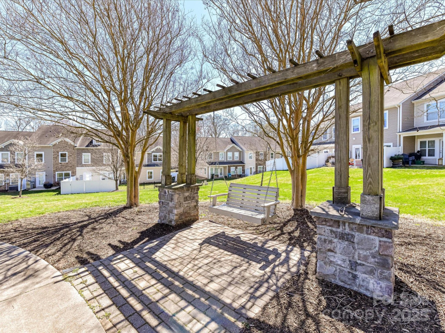 4634 Craigmoss Ln Charlotte, NC 28278