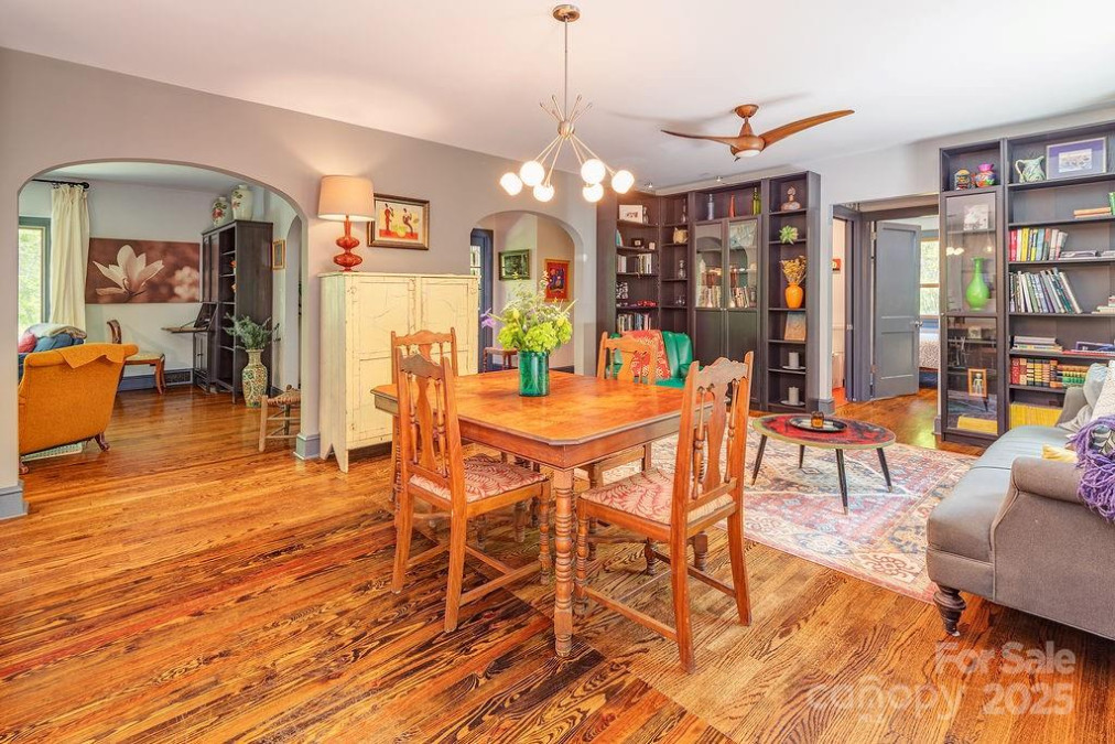 2102 Walnut Creek Rd Marshall, NC 28753