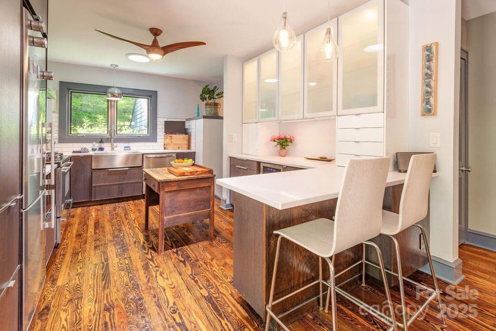 2102 Walnut Creek Rd Marshall, NC 28753