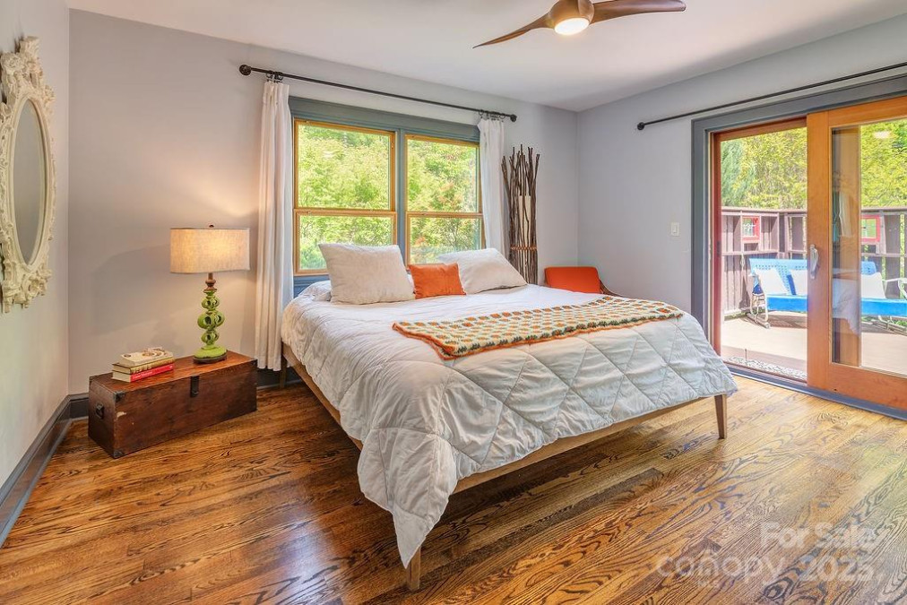 2102 Walnut Creek Rd Marshall, NC 28753
