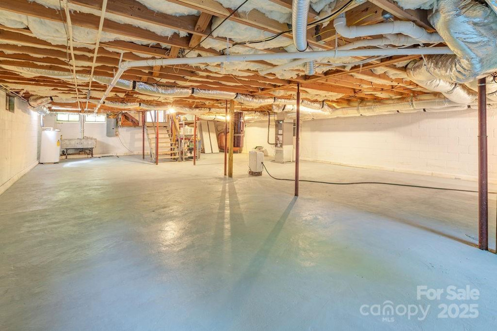 2102 Walnut Creek Rd Marshall, NC 28753