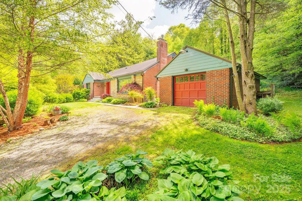 2102 Walnut Creek Rd Marshall, NC 28753