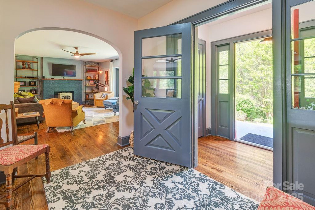 2102 Walnut Creek Rd Marshall, NC 28753