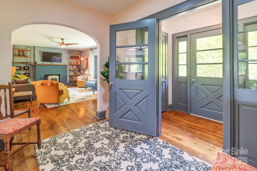 2102 Walnut Creek Rd Marshall, NC 28753