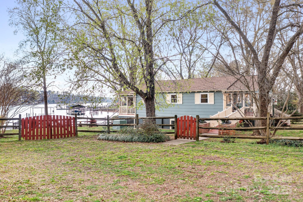 119 Hogan Ln Mooresville, NC 28117
