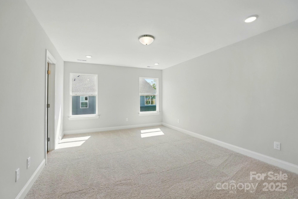 6275 Tea Olive Dr Harrisburg, NC 28075