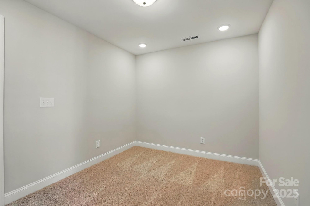 6275 Tea Olive Dr Harrisburg, NC 28075